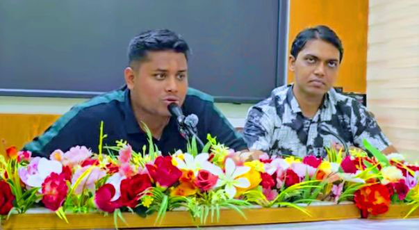 ইউনিয়ন পরিষদে সেবা নিতে এসে যেন কেউ হয়রানির শিকার না হন: হাসনাত আবদুল্লাহ