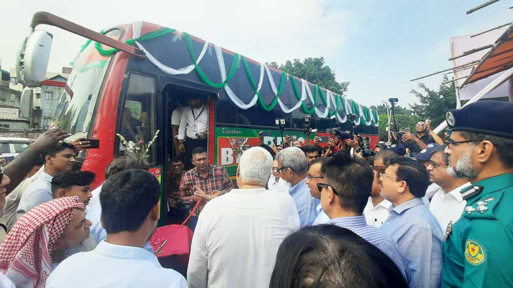 মেট্রোরেলের পাস দিয়েই চড়া যাবে হাতিরঝিলের চক্রাকার বাসে