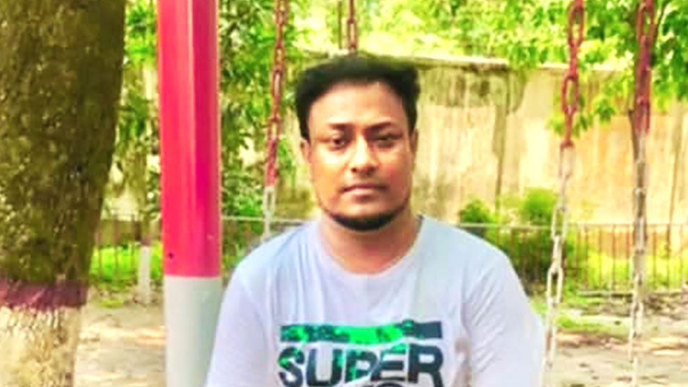 শূন্য থেকে কোটিপতি কেয়ারটেকার