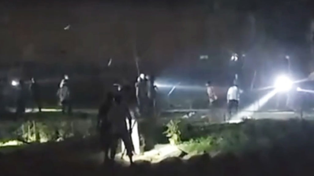 হবিগঞ্জে টর্চলাইট জ্বালিয়ে দুই পক্ষের সংঘর্ষ, আহত ২০