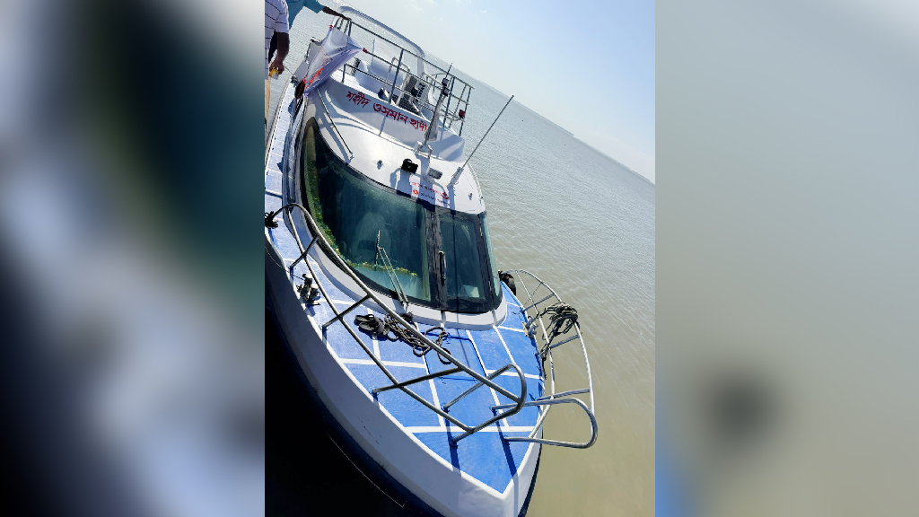 উপকূলীয় স্বাস্থ্যসেবায় ‘শহীদ ওসমান হাদি’ ওয়াটার অ্যাম্বুলেন্স