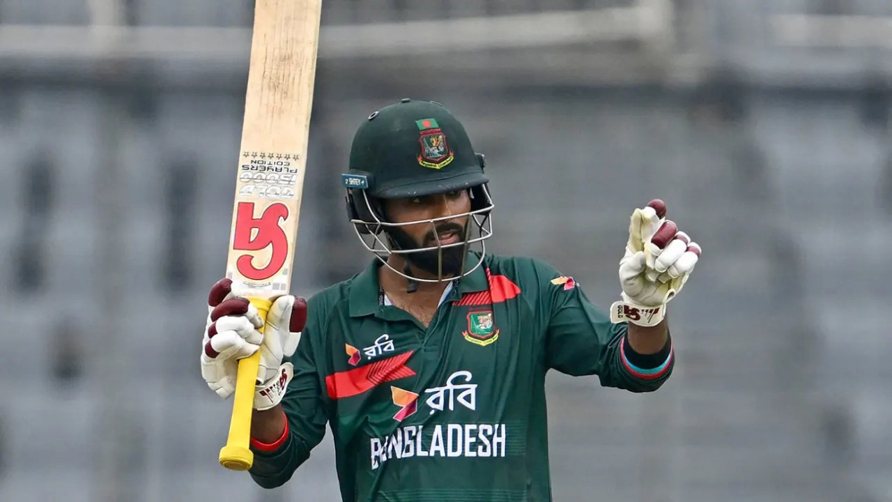 একাই খেললেন হৃদয়, টেনেটুনে ১০০ পেরোল বাংলাদেশ