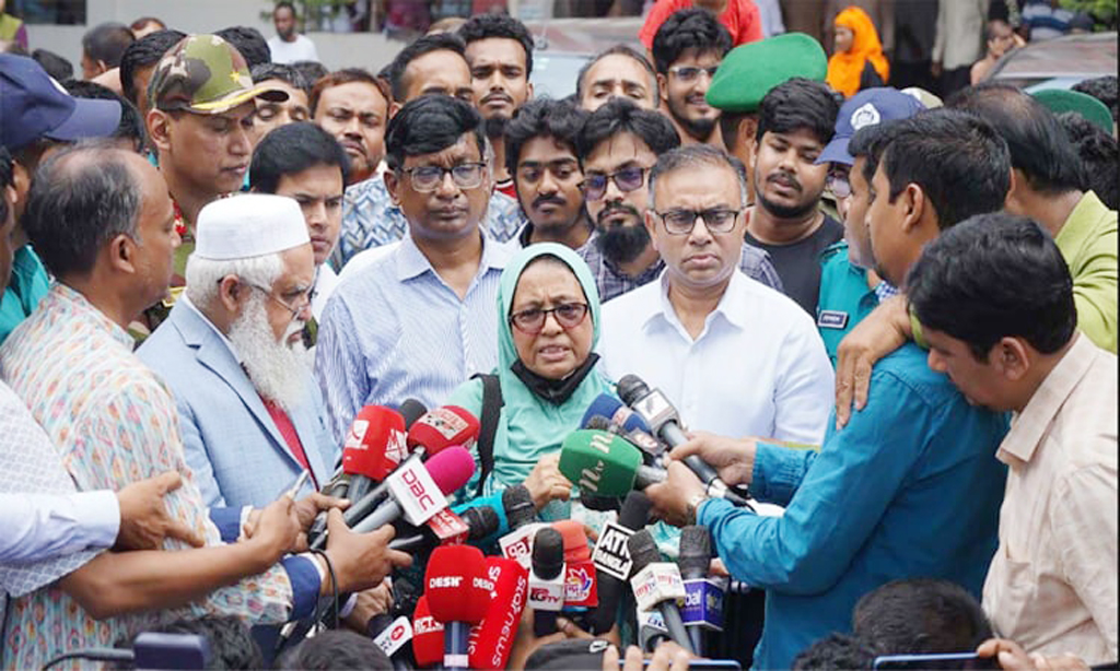 রংপুরে হবে ৫৬০ শয্যার বিশেষায়িত হাসপাতাল: স্বাস্থ্য উপদেষ্টা
