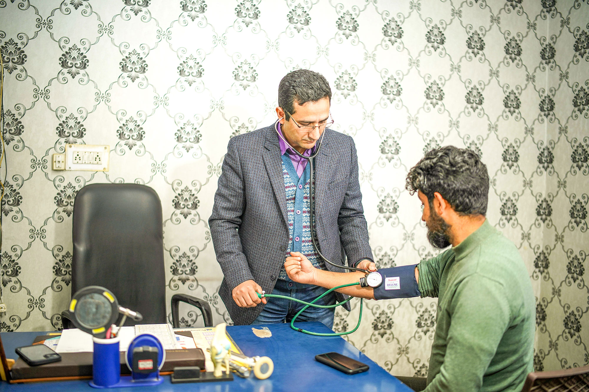 বিশ্ব স্বাস্থ্য দিবস ২০২৬: বাংলাদেশের স্বাস্থ্যসেবার ঘাটতি ও উত্তরণের পথ