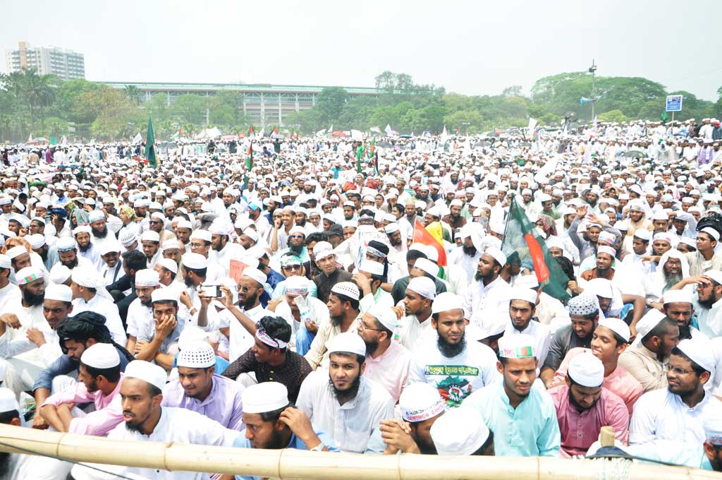 হেফাজত নামলে কোনো উপদেষ্টা দেশে থাকতে পারবে না: আহমদ আবদুল কাদের