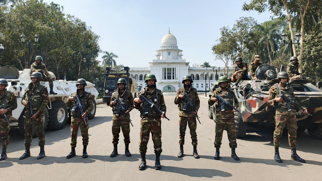 ম্যুরাল ভাঙার হুমকির খবরে সুপ্রিম কোর্টে সেনাবাহিনীর পাহারা