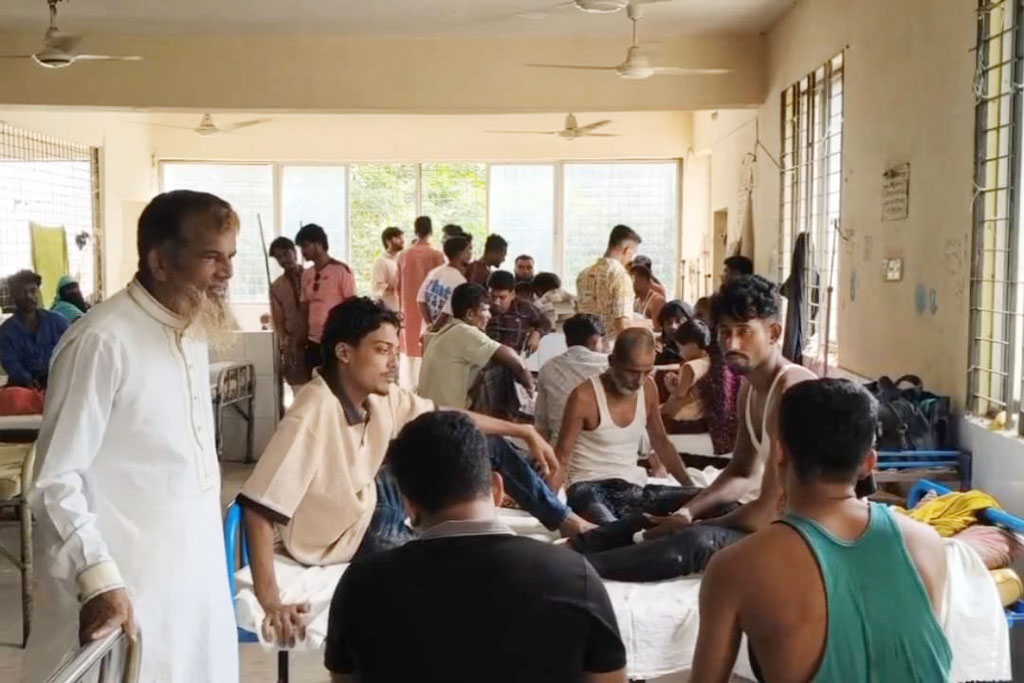 ফেসবুকে বিকৃত ছবি পোস্ট করার জেরে জামায়াত-বিএনপি সংঘর্ষ, আহত ২০