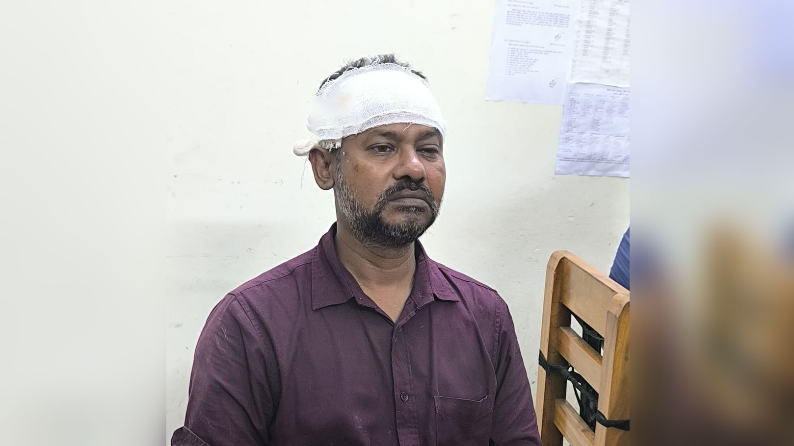 নারকেল চারা না পেয়ে কৃষি কর্মকর্তার ওপর হামলা