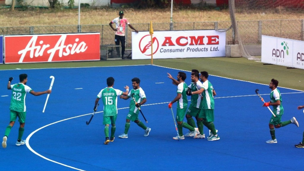 বাংলাদেশের আশা গুঁড়িয়ে বিশ্বকাপ বাছাইয়ে পাকিস্তান