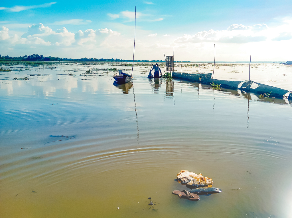 মৌলভীবাজার: দখল-দূষণে হুমকিতে হাকালুকি