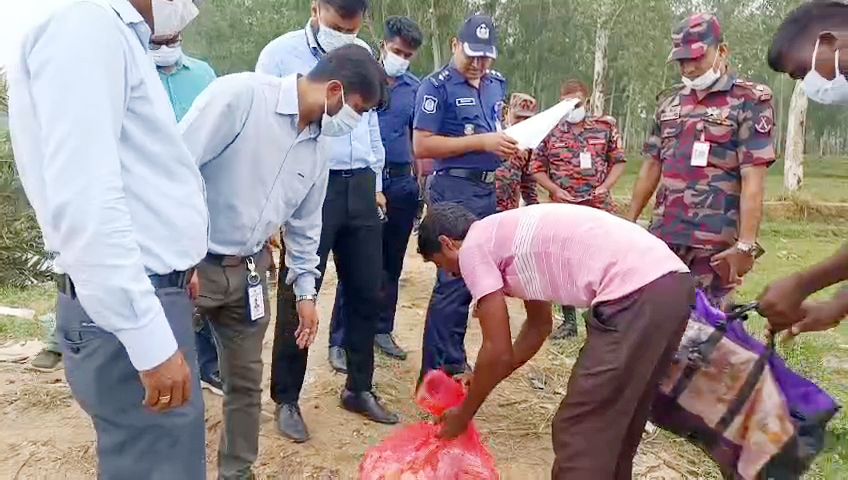 হিলি কাস্টমসে দেড় টন মেয়াদোত্তীর্ণ পণ্য ধ্বংস
