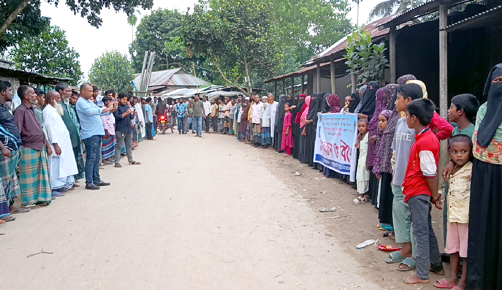 হালুয়াঘাটে রেজিয়া হত্যাকাণ্ডে প্রধান আসামির গ্রেপ্তার দাবি