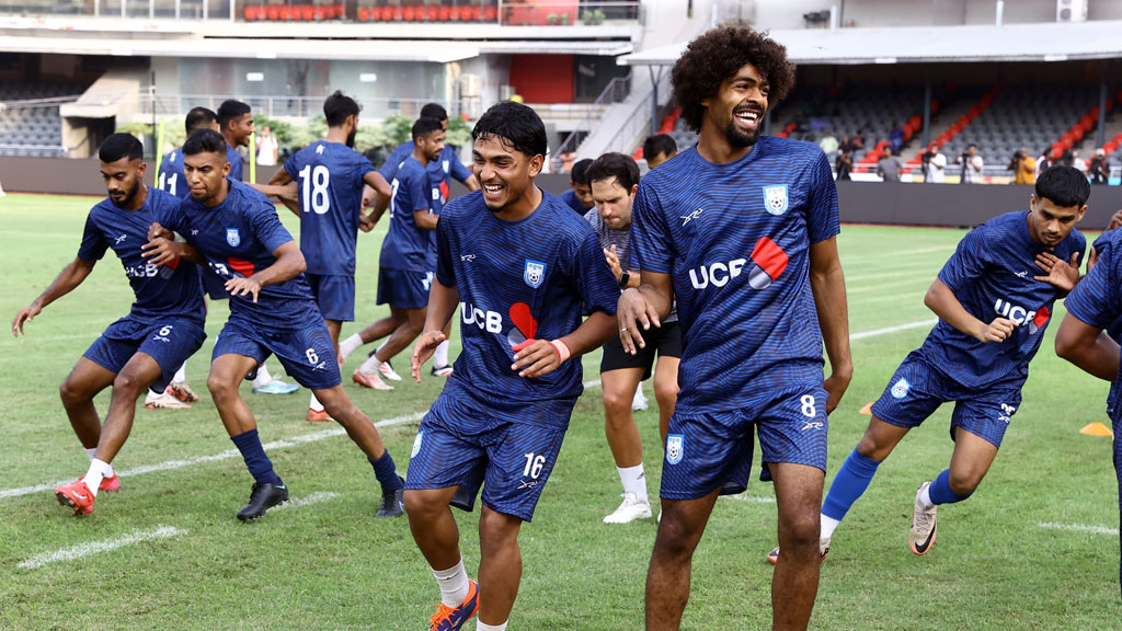 সিঙ্গাপুর ম্যাচ নিয়ে ‘দারুণ সমস্যায়’ বাংলাদেশ কোচ