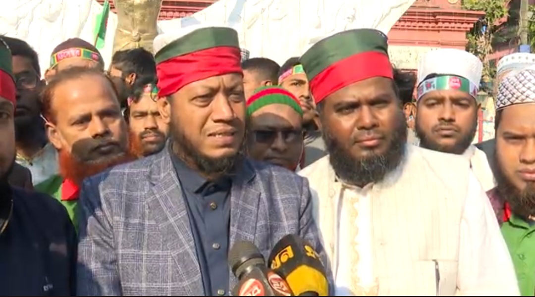 মুক্তিযুদ্ধ নিয়ে যা বললেন মুফতি আমির হামজা