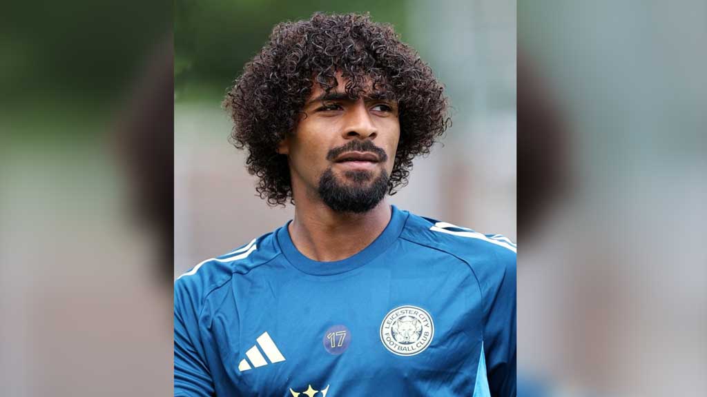 আজ মাঠে নামছেন হামজারা