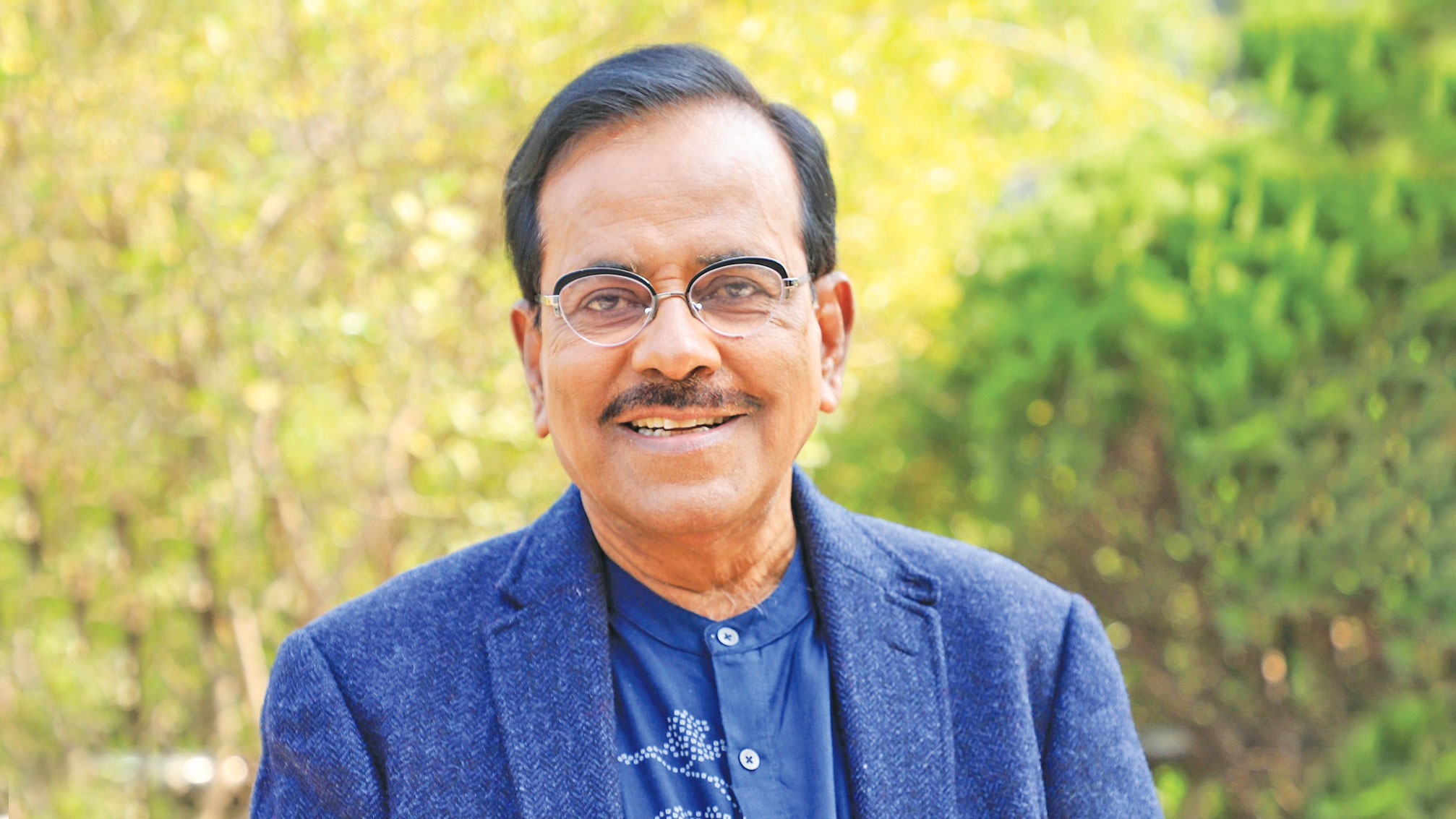 দর্শকদের স্বাধীনতা পুরস্কার উৎসর্গ করলেন হানিফ সংকেত