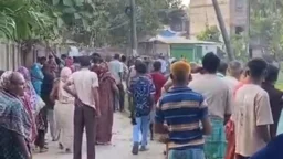 টমটমে বসা নিয়ে দুই নারীর বিরোধ, হবিগঞ্জে সংঘর্ষে আহত অর্ধশতাধিক