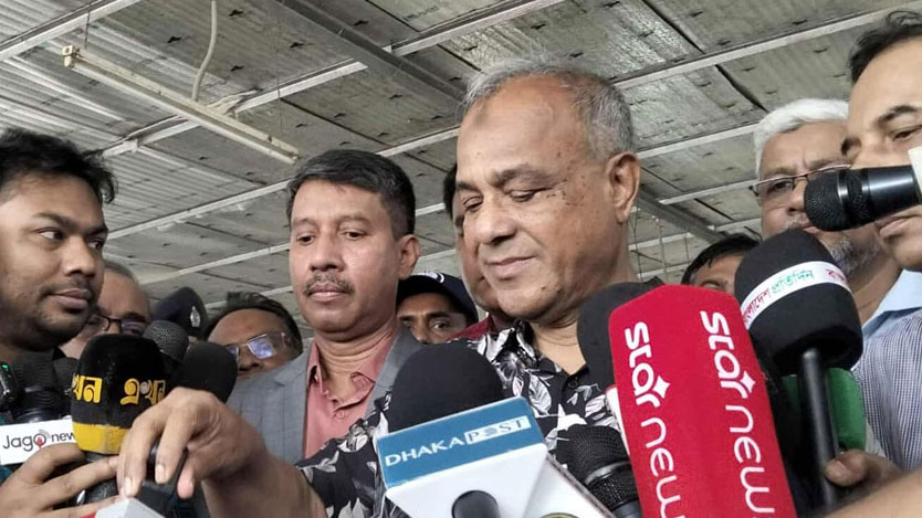 সীমান্ত দিয়ে অস্ত্র ঢুকতে দেওয়া হবে না: স্বরাষ্ট্র উপদেষ্টা