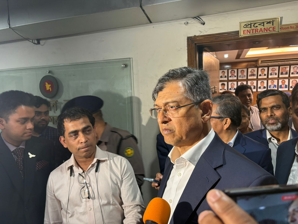 দাবি আদায়ের নামে মব সহ্য করা হবে না: স্বরাষ্ট্রমন্ত্রী