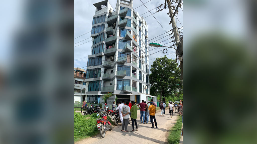 যুবলীগ নেতাকে ধরতে নয়, বাসাটি ঘেরাওয়ের নেপথ্যে অন্য কারণ