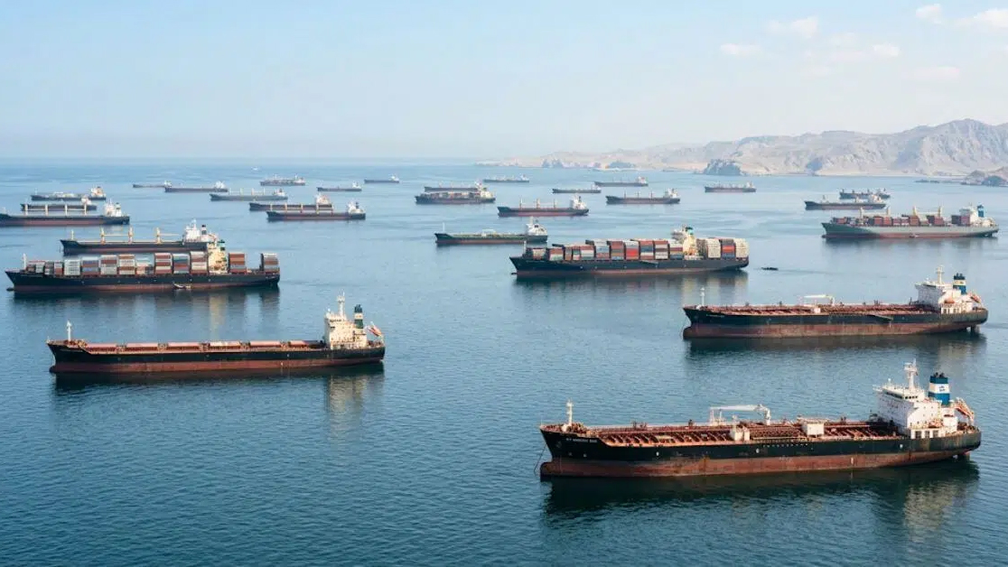 হরমুজ প্রণালিতে আটকা ২ হাজার জাহাজ ও ২০ হাজার নাবিক: আইএমও