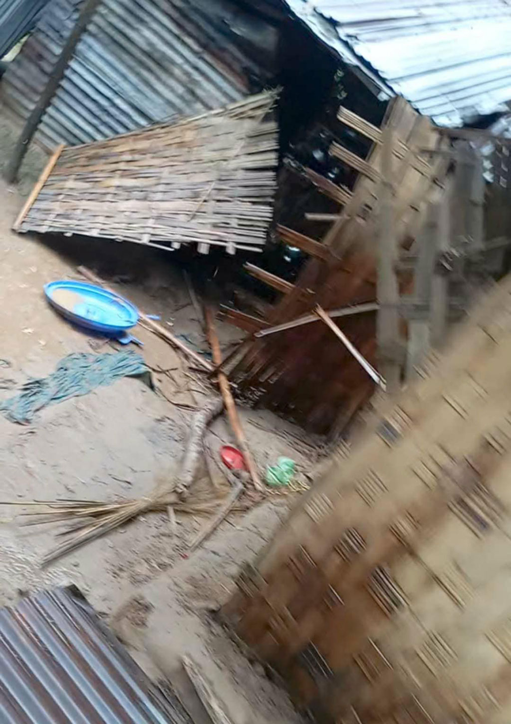 রাজস্থলীতে বন্য হাতির তাণ্ডবে বসতবাড়ি লন্ডভন্ড