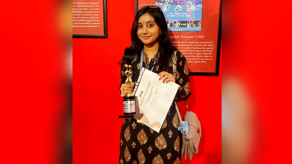 বেস্ট ফিল্ম অ্যাওয়ার্ড পেল জবি শিক্ষার্থীর ‘হোয়াট ইফ’