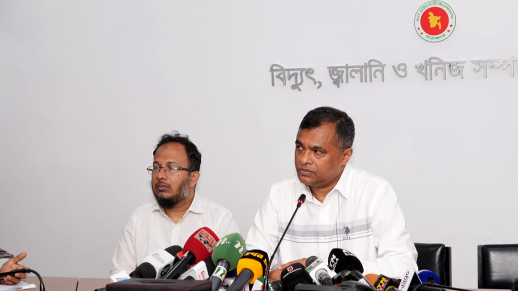 সীমিত উৎপাদনে চলছে ইস্টার্ন রিফাইনারি, দাবি সরকারের