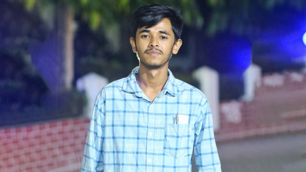 ইবিতে ক্লাস করতে এসে ছাত্রলীগ নেতা আটক