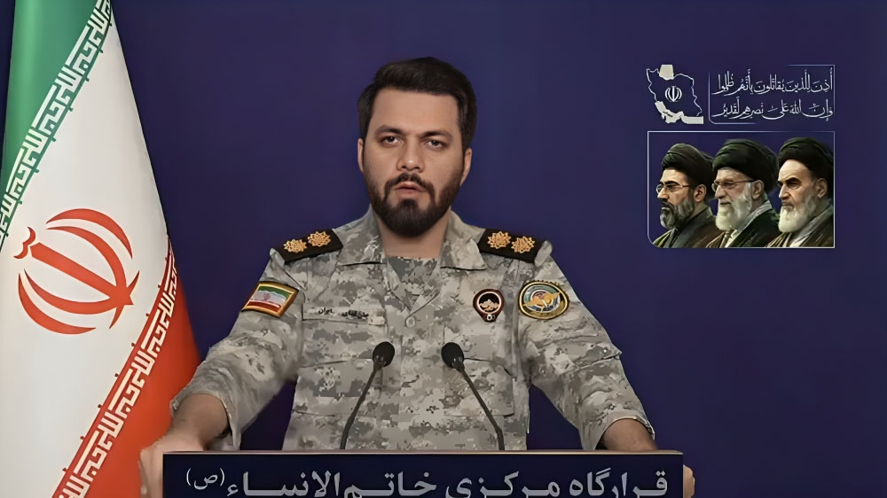 ট্রাম্প নিজের সঙ্গেই আলোচনা করছেন, আমাদের সঙ্গে নয়: ইরান