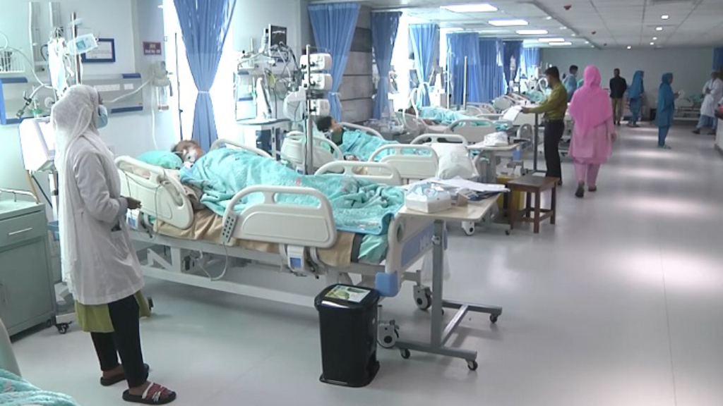 দেশে ৪১% আইসিইউ রোগীর শরীরে কাজ করছে না অ্যান্টিবায়োটিক: আইইডিসিআর