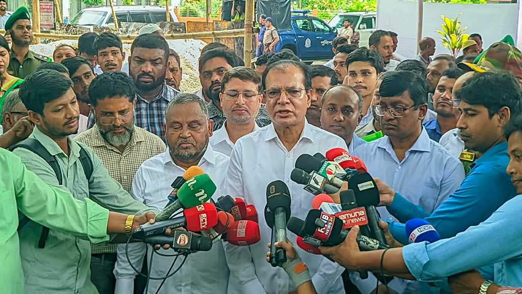 রমেক হাসপাতালে এক মাসের মধ্যে নতুন করে আইসিইউ বেড চালু হবে: ত্রাণমন্ত্রী