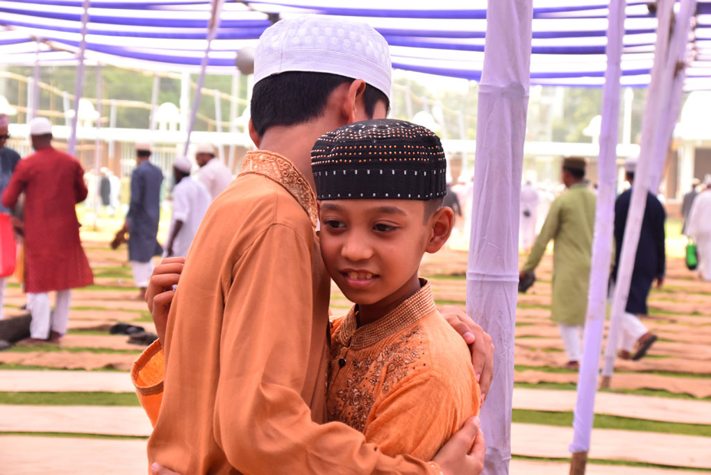 ছবিতে সারা দেশের ঈদের জামাত