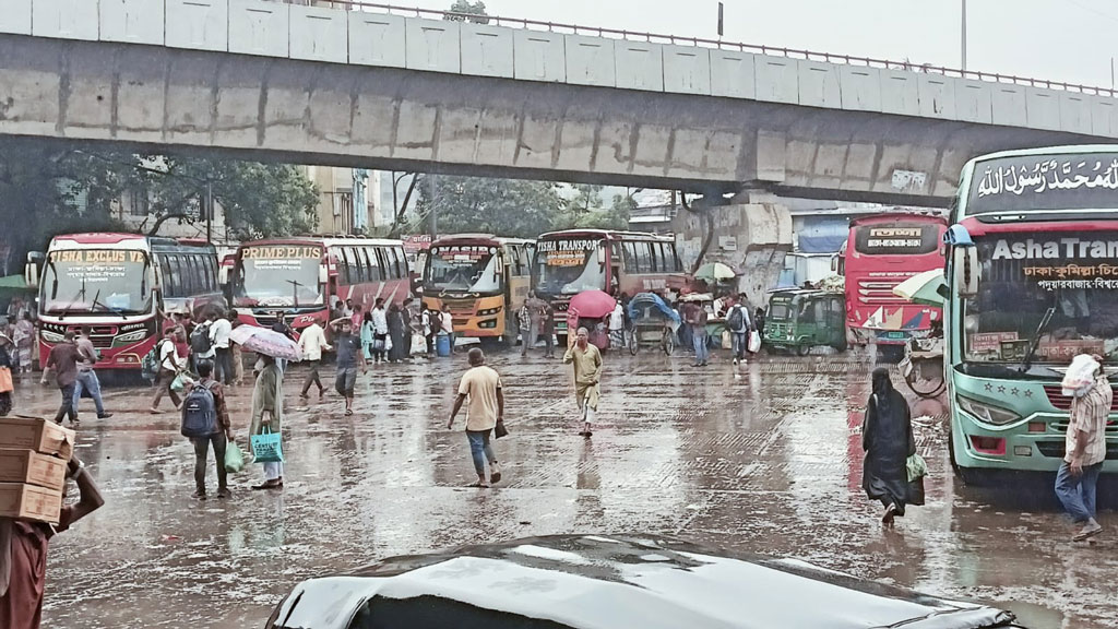 ঈদে বাসের অগ্রিম টিকিট বিক্রি শুরু, চাহিদা বেশি ২৪ মে’র