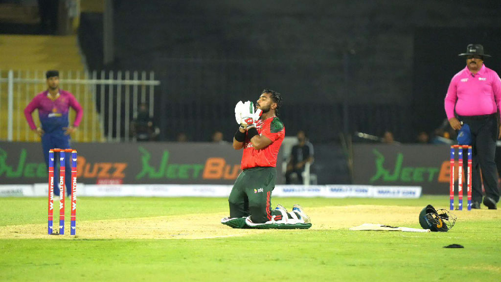 যে কারণে খেলছেন না সেঞ্চুরি করা ইমন