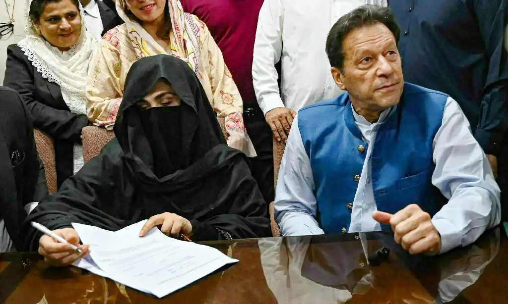 ১৭ বছরের সাজার রায় চ্যালেঞ্জ করে ইমরান খান ও বুশরা বিবির আপিল