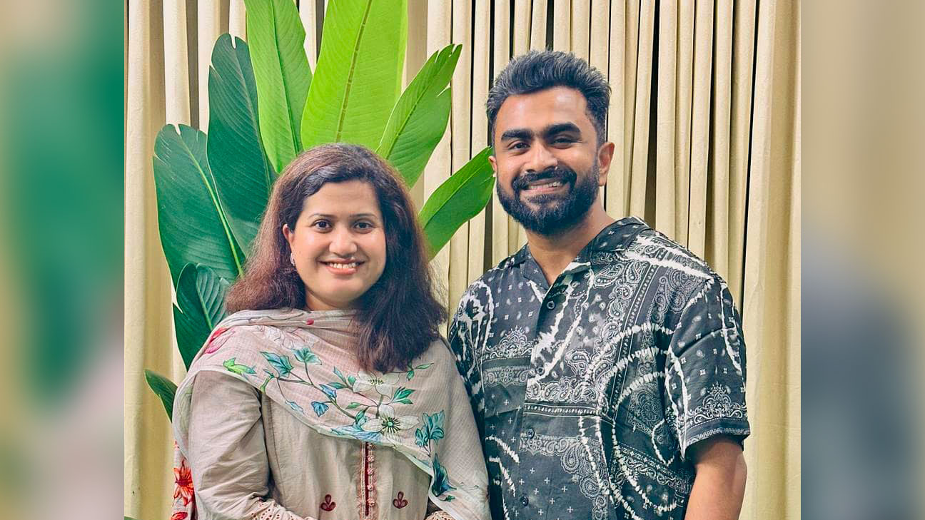 ‘আমি পাথরে ফুল ফোটাব’ নতুন করে গাইলেন ন্যান্‌সি-ইমরান