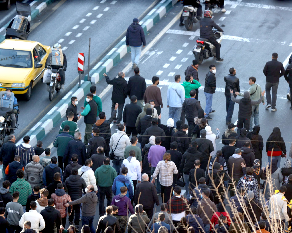 ইমরান খানকে গ্রেপ্তারের পর বিক্ষোভে উসকানি, পাকিস্তানে ৮ সাংবাদিকের যাবজ্জীবন