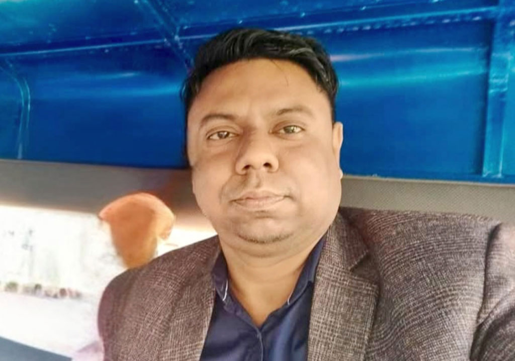 বসতঘর থেকে যুবকের অর্ধগলিত মরদেহ উদ্ধার