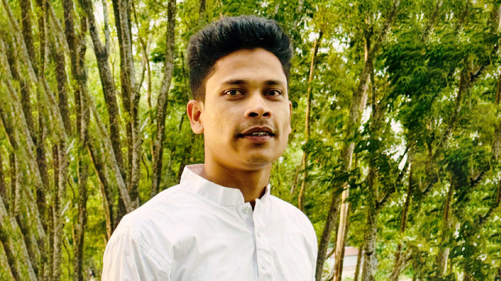 আইনশৃঙ্খলা সভায় ডিসির সামনে ‘মব’ সৃষ্টির হুমকি বৈষম্যবিরোধী নেতার