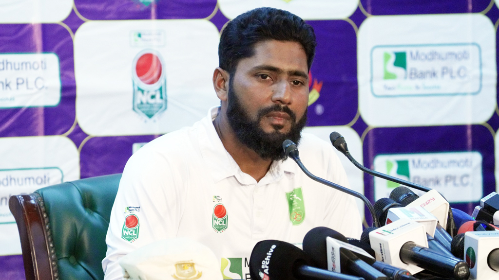 পরীক্ষা-নিরীক্ষার নামে তামাশা বন্ধ হোক, বিসিবিকে ইমরুল