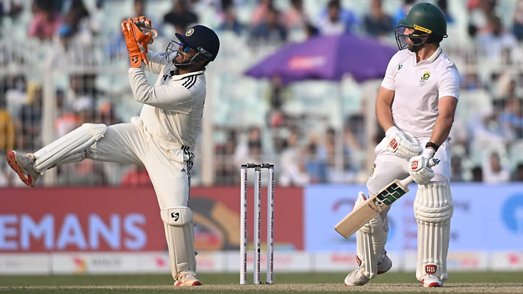 কলকাতা টেস্টে জয়ের অপেক্ষায় ভারত, যেভাবে দেখবেন