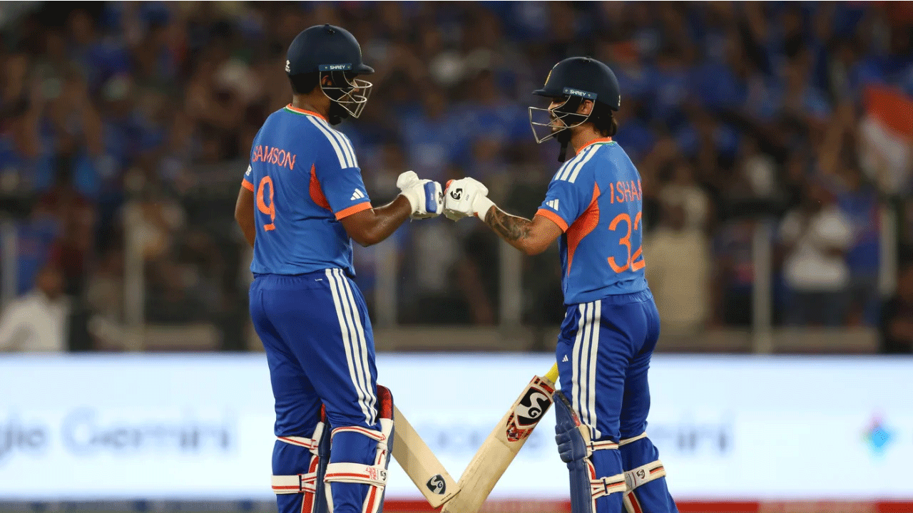 নিউজিল্যান্ডকে তুলোধুনো করে ছাড়ল ভারত