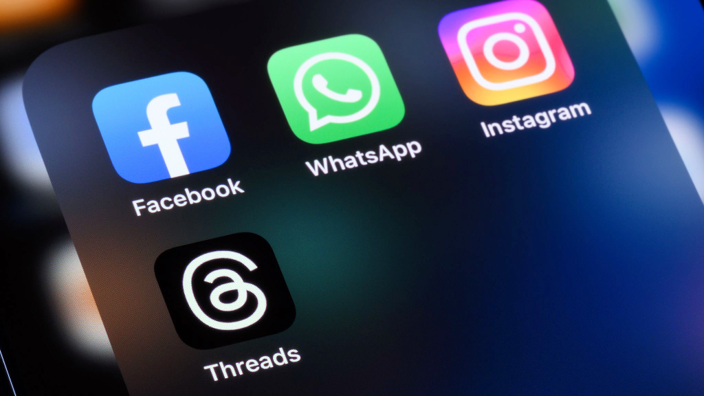 ফেসবুক, ইনস্টাগ্রাম ও হোয়াটসঅ্যাপে পরীক্ষামূলকভাবে প্রিমিয়াম সাবস্ক্রিপশন চালু করছে মেটা