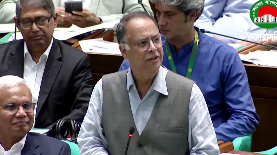 পেট্রলের লাইন আর নাই, লোডশেডিংও কমে গেছে: সংসদে জ্বালানিমন্ত্রী