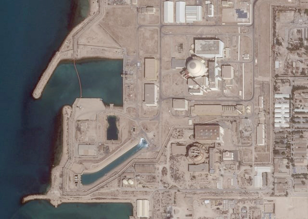 প্রয়োজনে ইরান থেকে নিজেদের বিজ্ঞানীদের সরিয়ে নিতে প্রস্তুত রাশিয়া