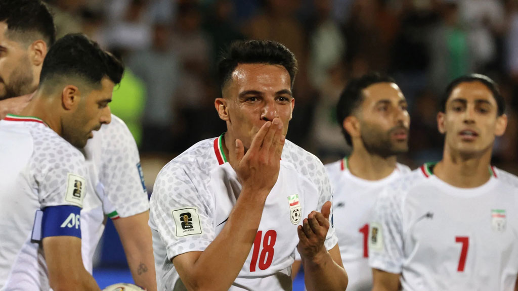 বয়কট থেকে সরে এসে যুক্তরাষ্ট্রে যাচ্ছে ইরান