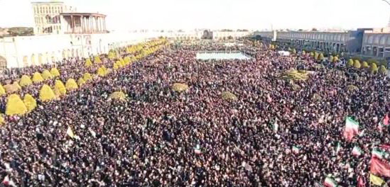 খামেনির মৃত্যুতে উৎকণ্ঠিত–বিভাজিত ইরানি সমাজ