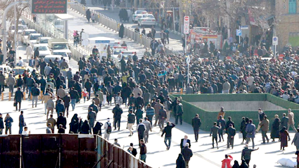 ইরানে ব্যবসায়িক সিন্ডিকেট ও চোরাচালান রুট— দুটোই বিপ্লবী গার্ডের নিয়ন্ত্রণে