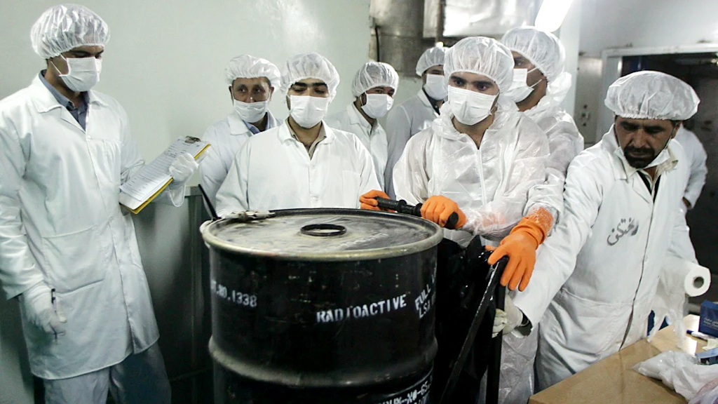 ইউরেনিয়াম হস্তান্তর নিয়ে ট্রাম্পের দাবি উড়িয়ে দিল ইরান